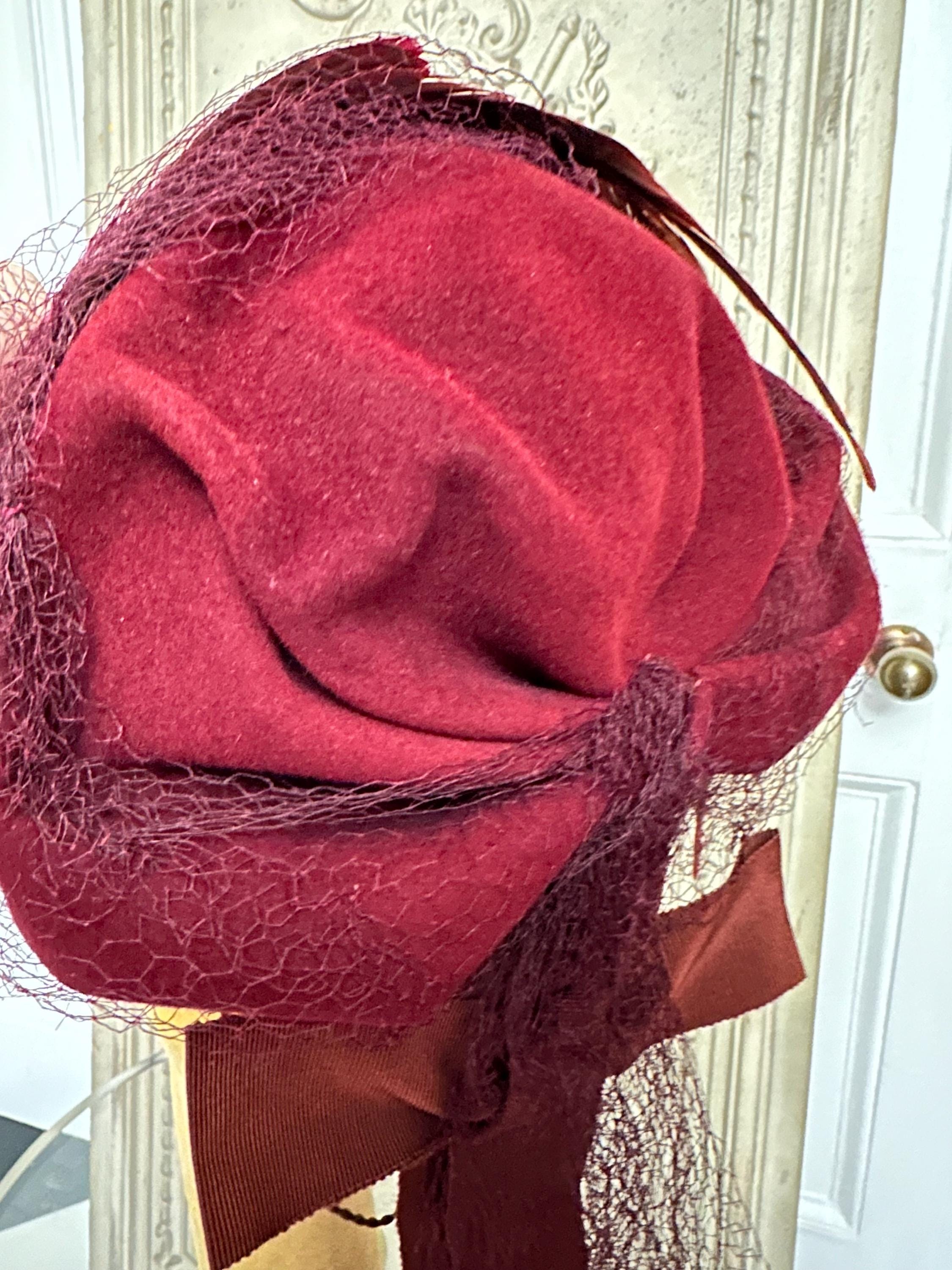 1950s Dark Red Felt Wool Hat with Feathers