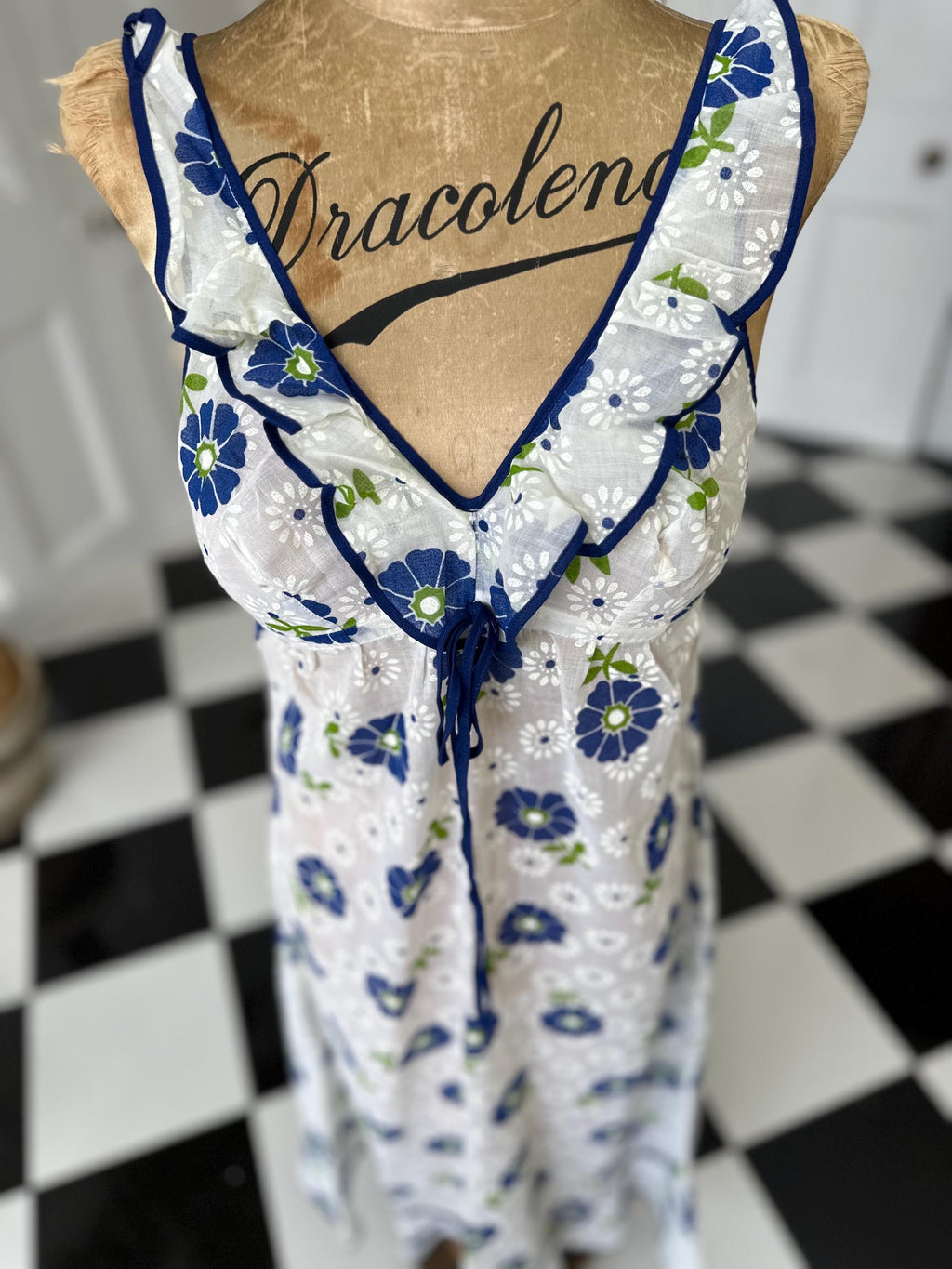 1970s floral Maxi dress unworn