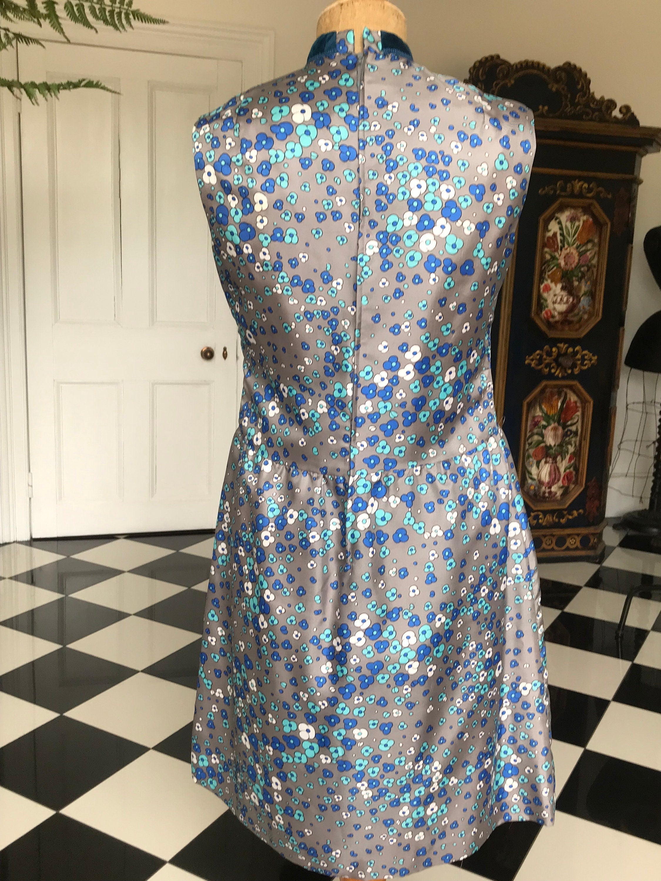 1960s French pretty floral dress