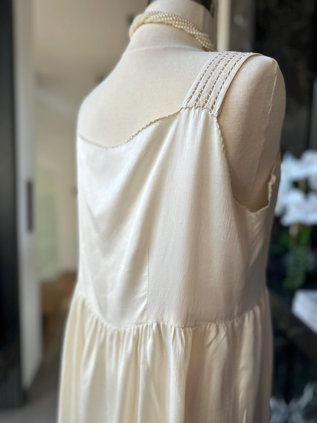 Vintage 1940s cream Silk Slip Dress with hand embroidery  Details
