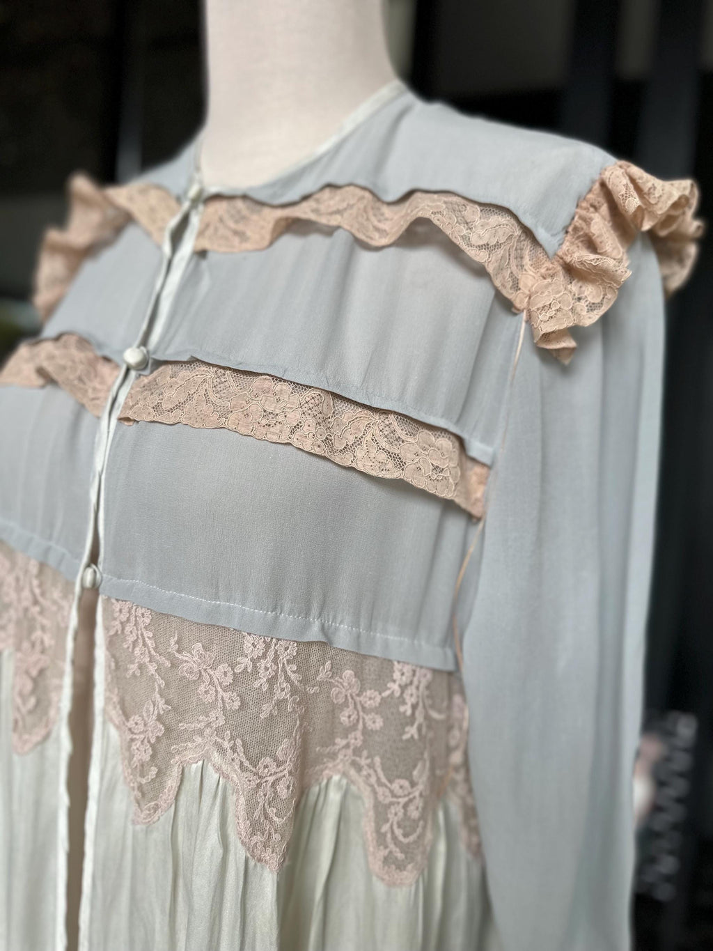 Antique 1940s 50s Silk & Lace Gown –  Two-Tone peignoir