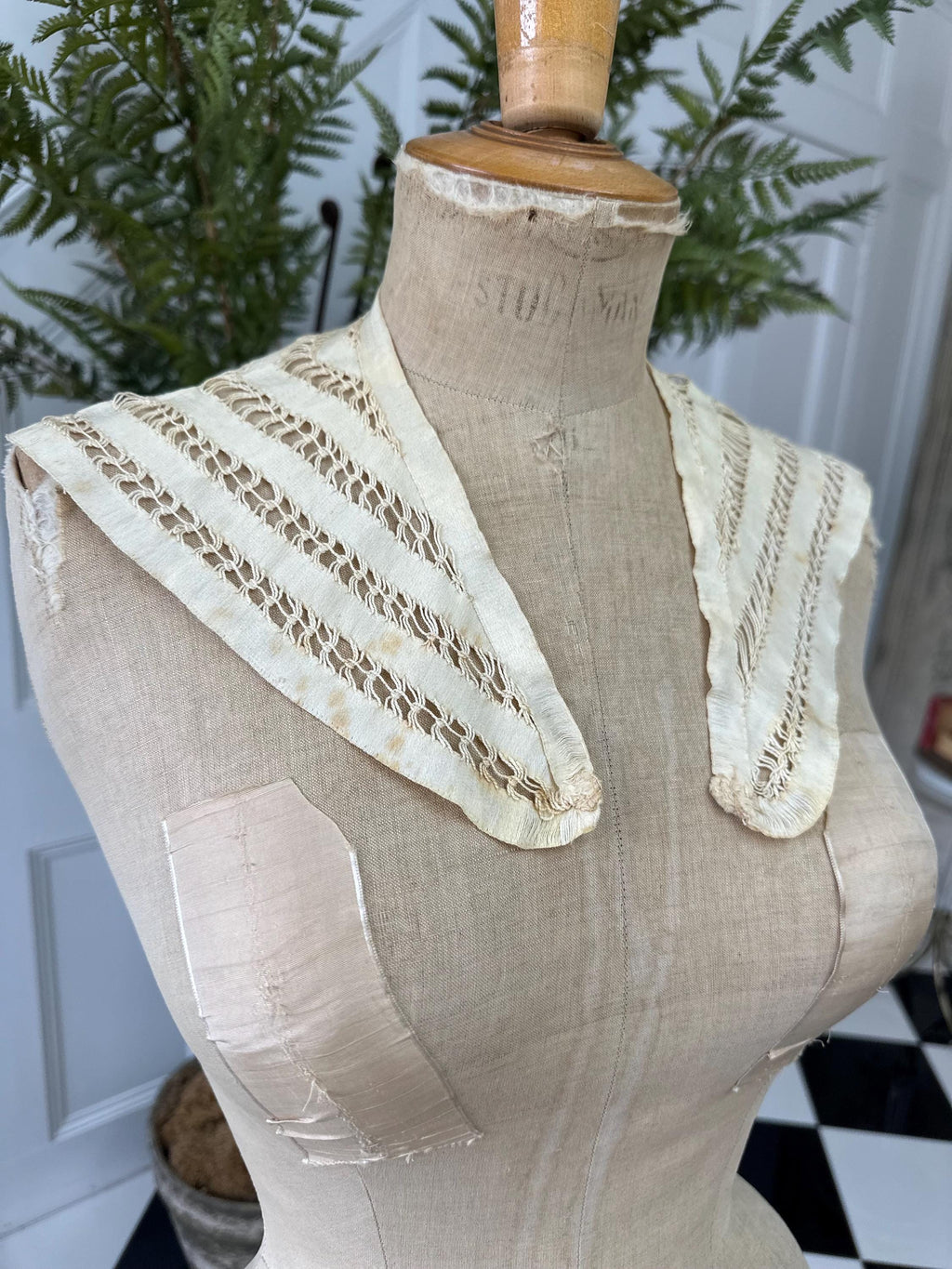 1910s Antique cream silk large collar hand made