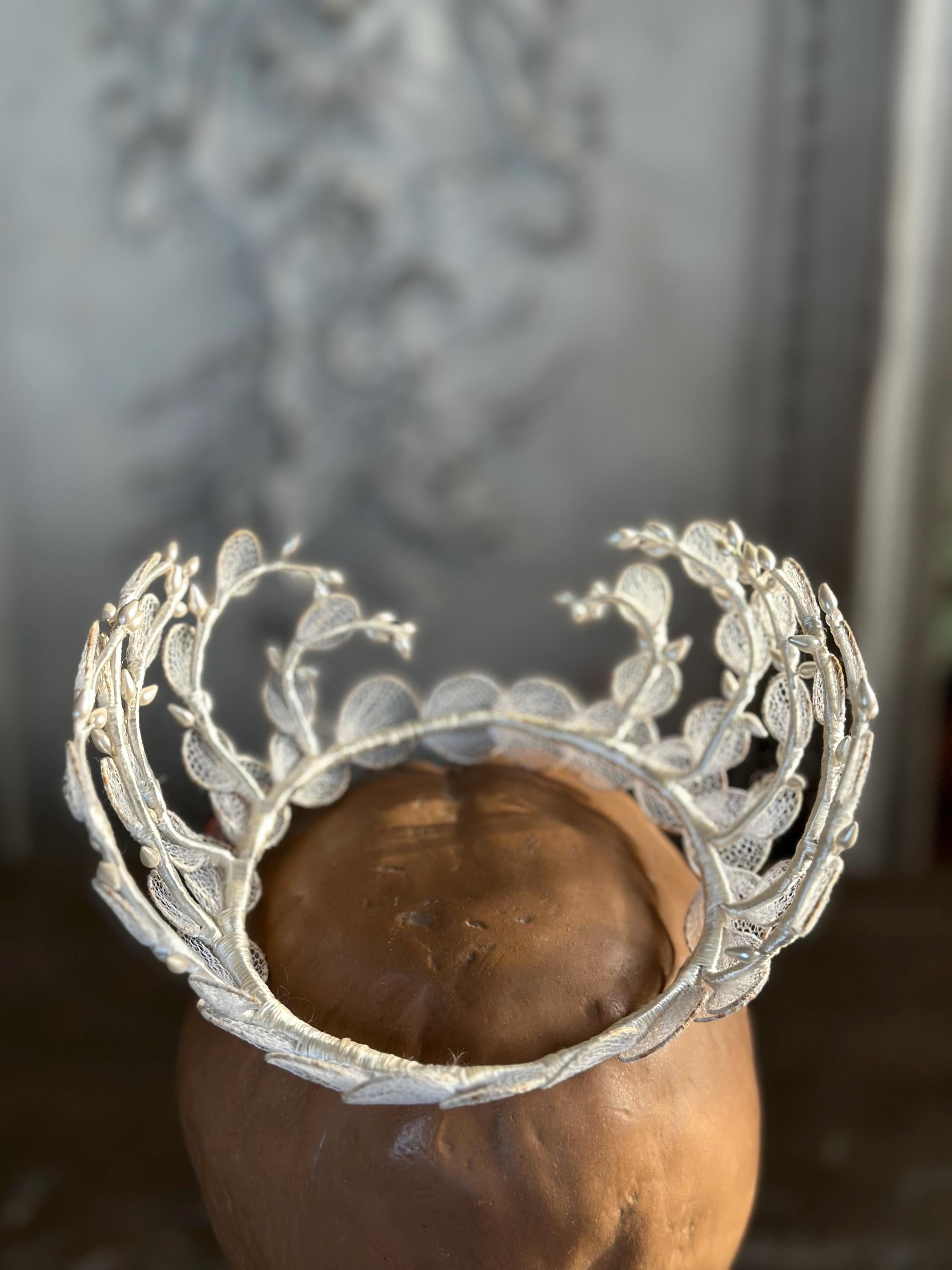 Antique 1940s  1950s Tiara with tulle