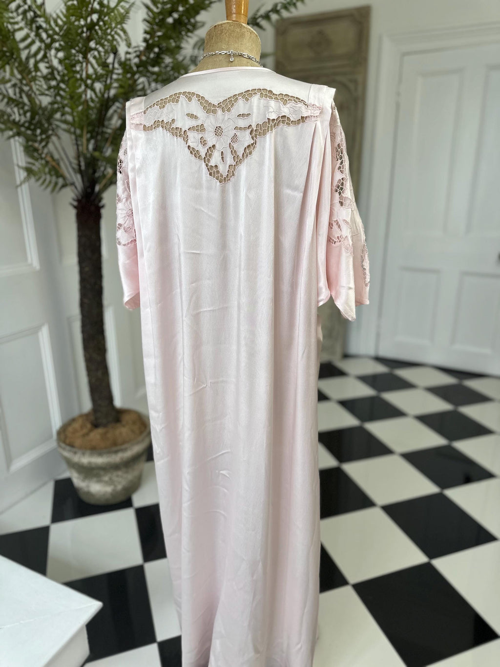 1970s Pink Satin dressing gown with Cutout Lace Loungewear