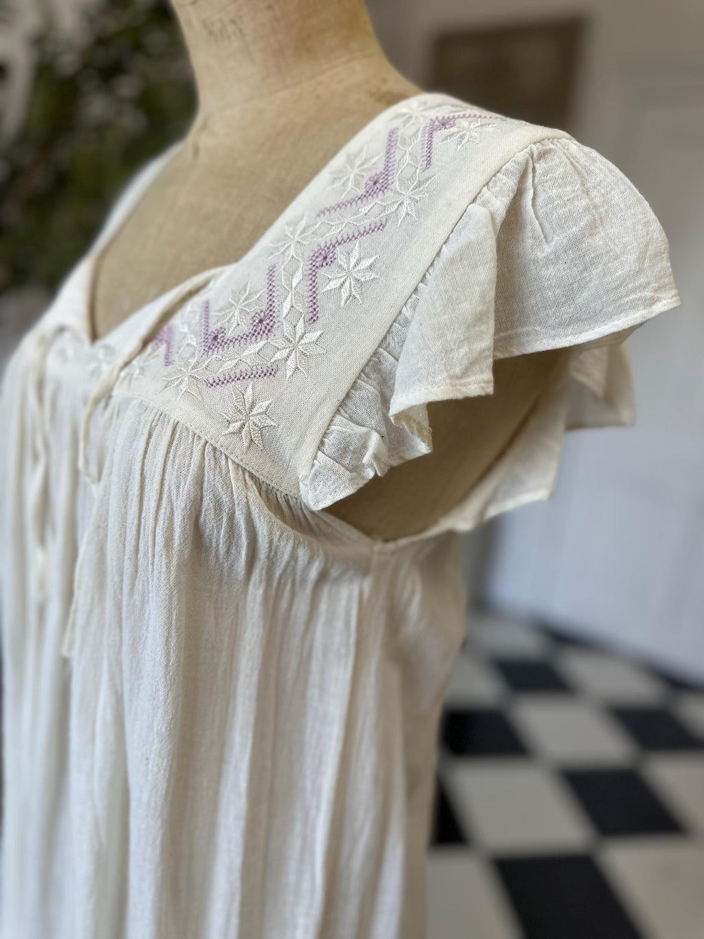 Vintage 1970s muslin long dress with hand embroidery in mauve and cream