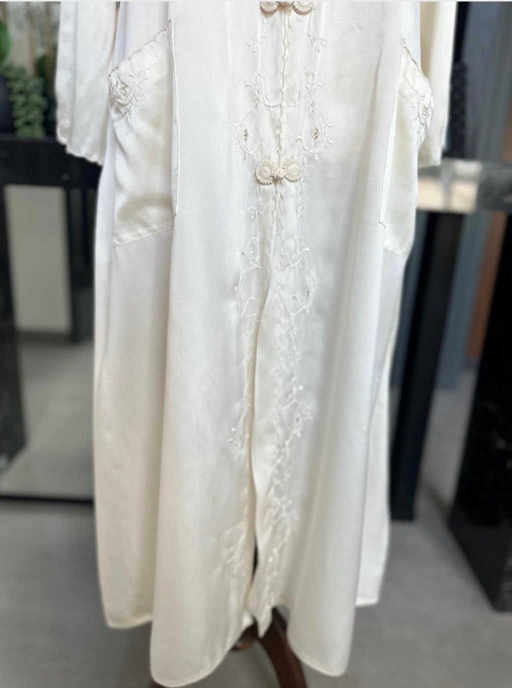 Antique 1940s 50s Silk Gown  peignoir