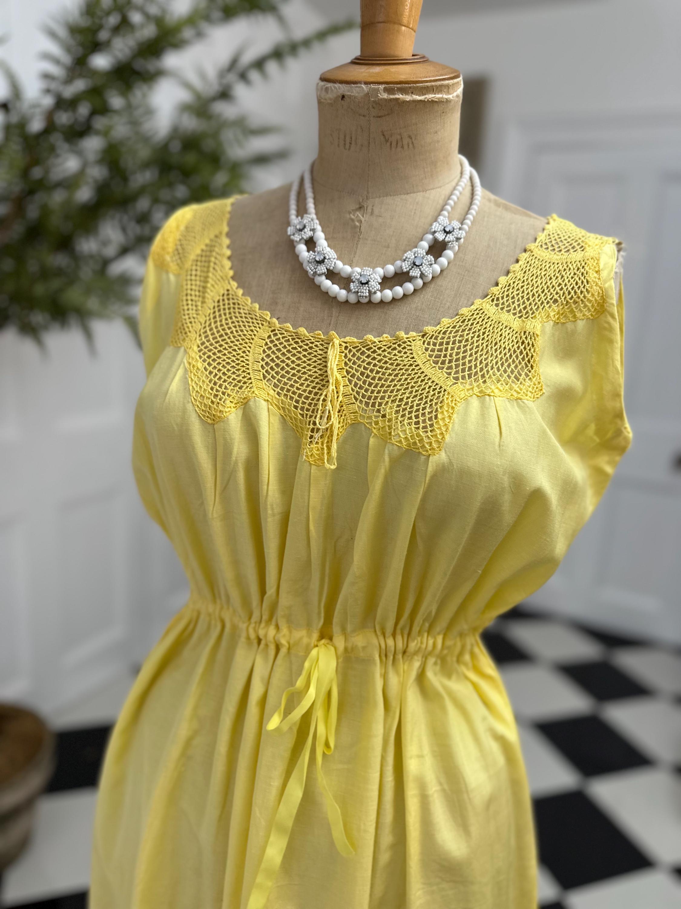 Vintage 1950s yellow silk and cotton mix with crochet lace dress