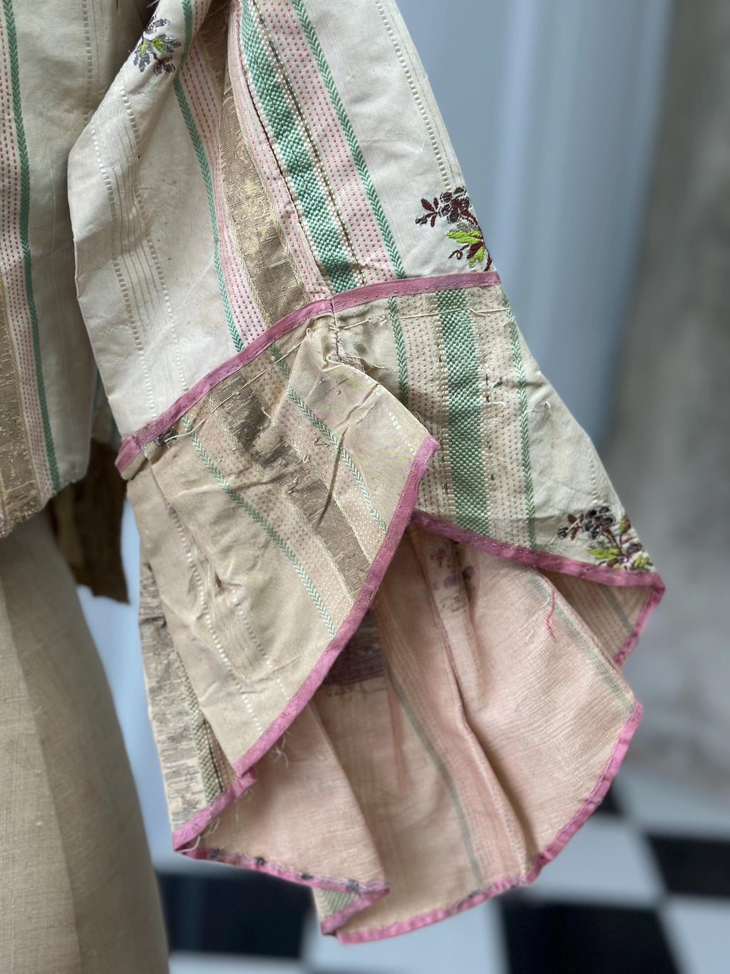Rare 1770s Spitalfields Silk Bodice with Elegant Trimming Museum Quality Collectible