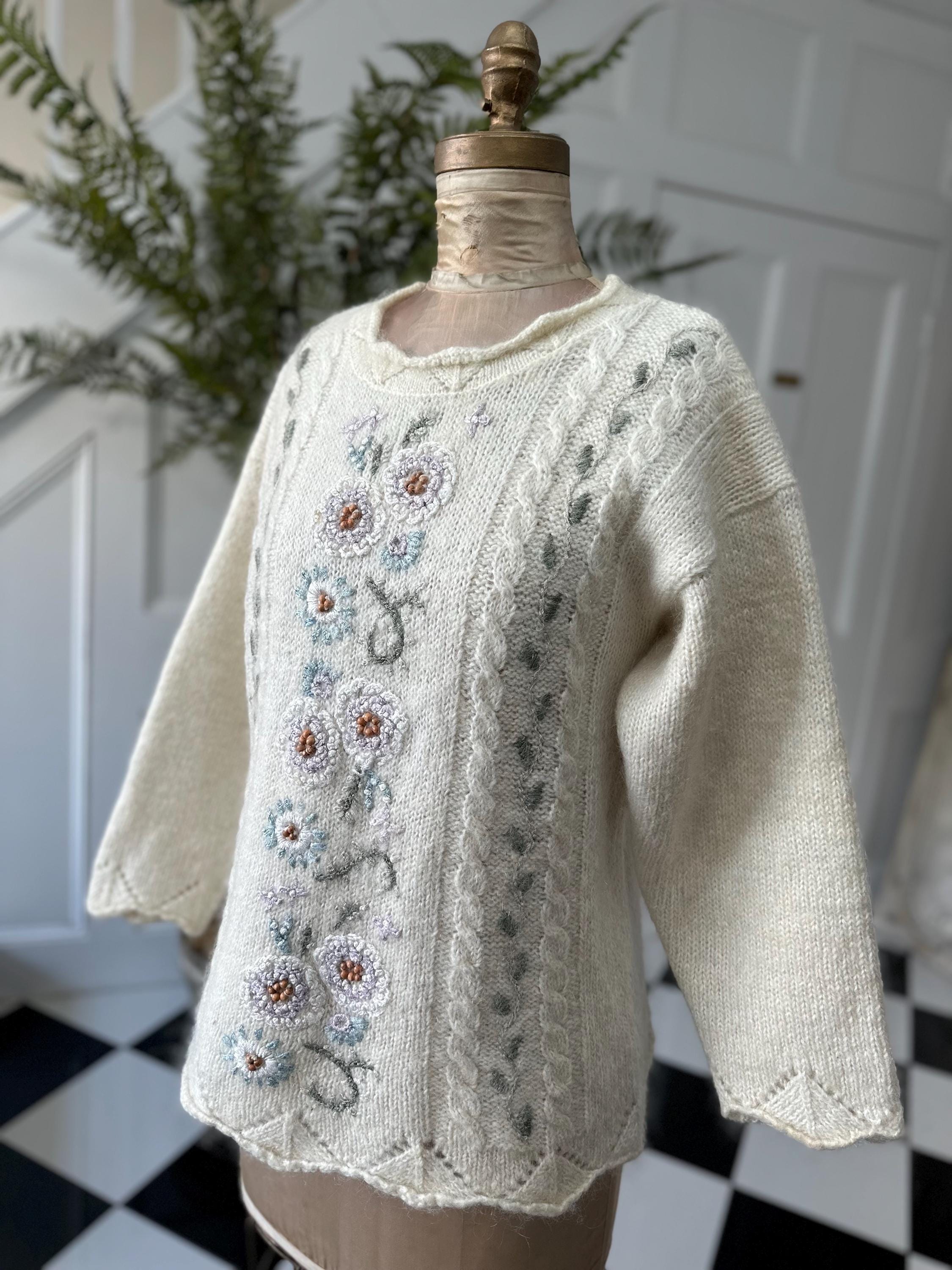 1980 Cream knitted jumper with hand embroidery details