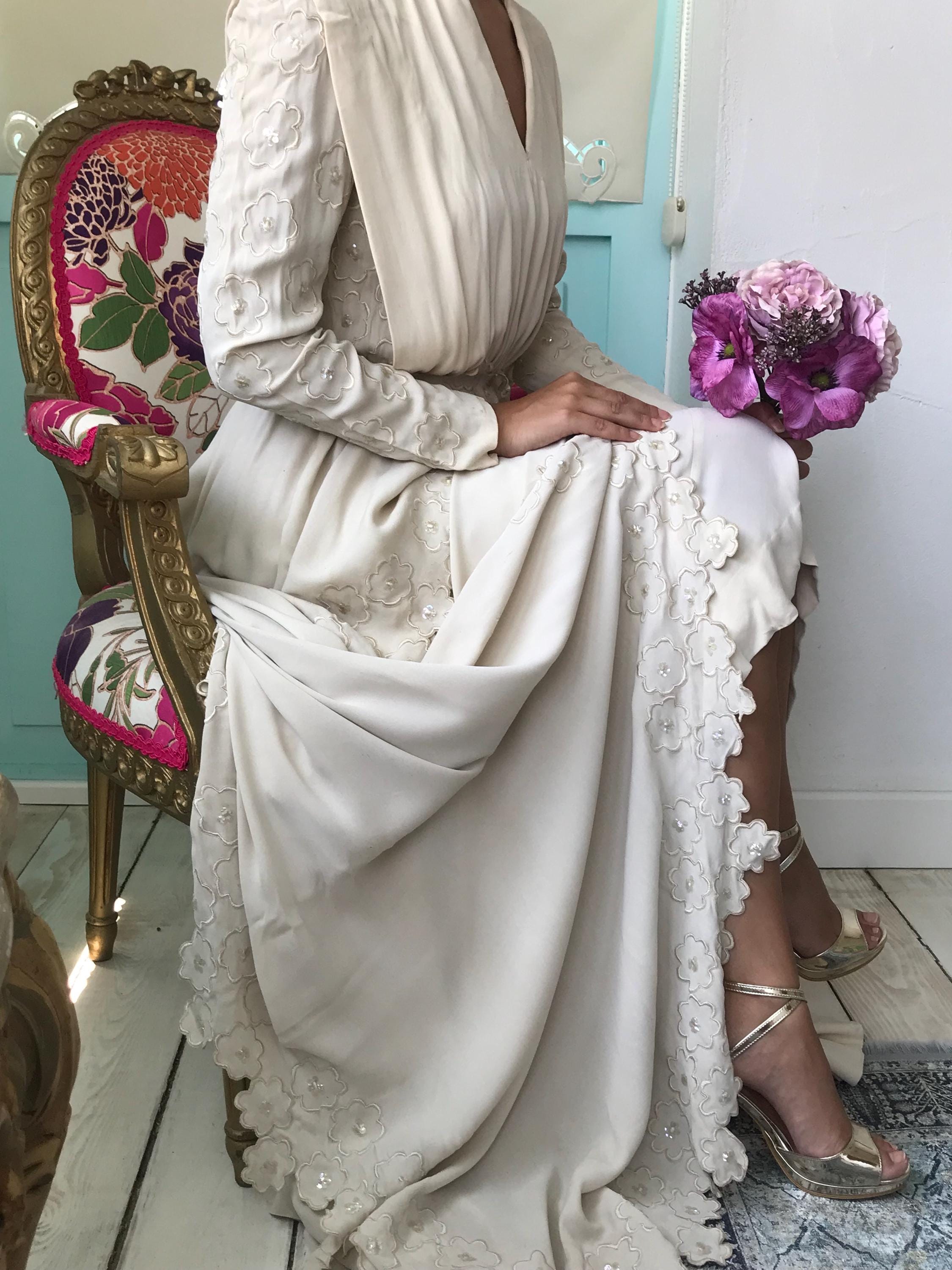 1940s Vintage Cream Georgette Wedding Dress with Floral Embroidery