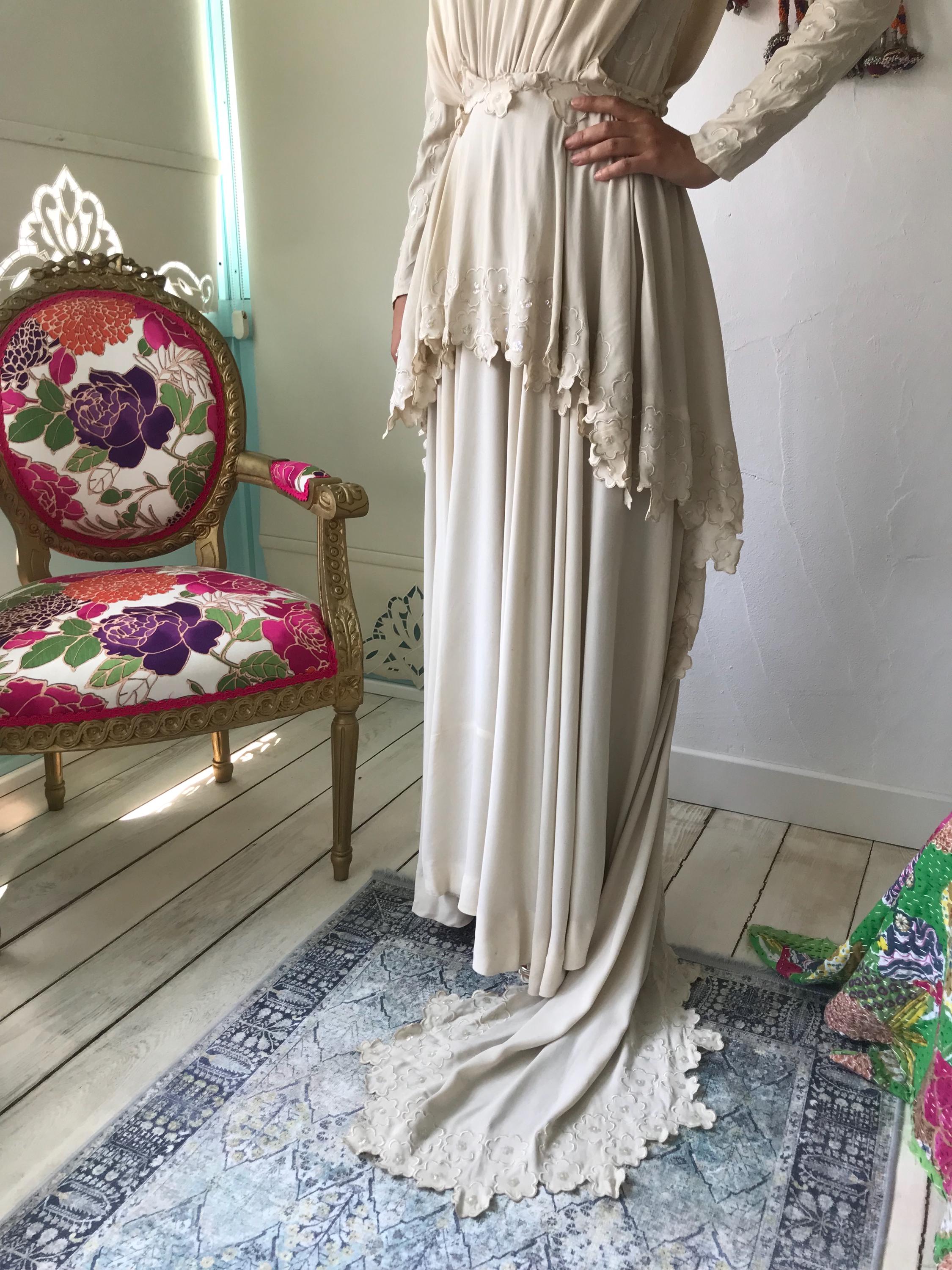 1940s Vintage Cream Georgette Wedding Dress with Floral Embroidery