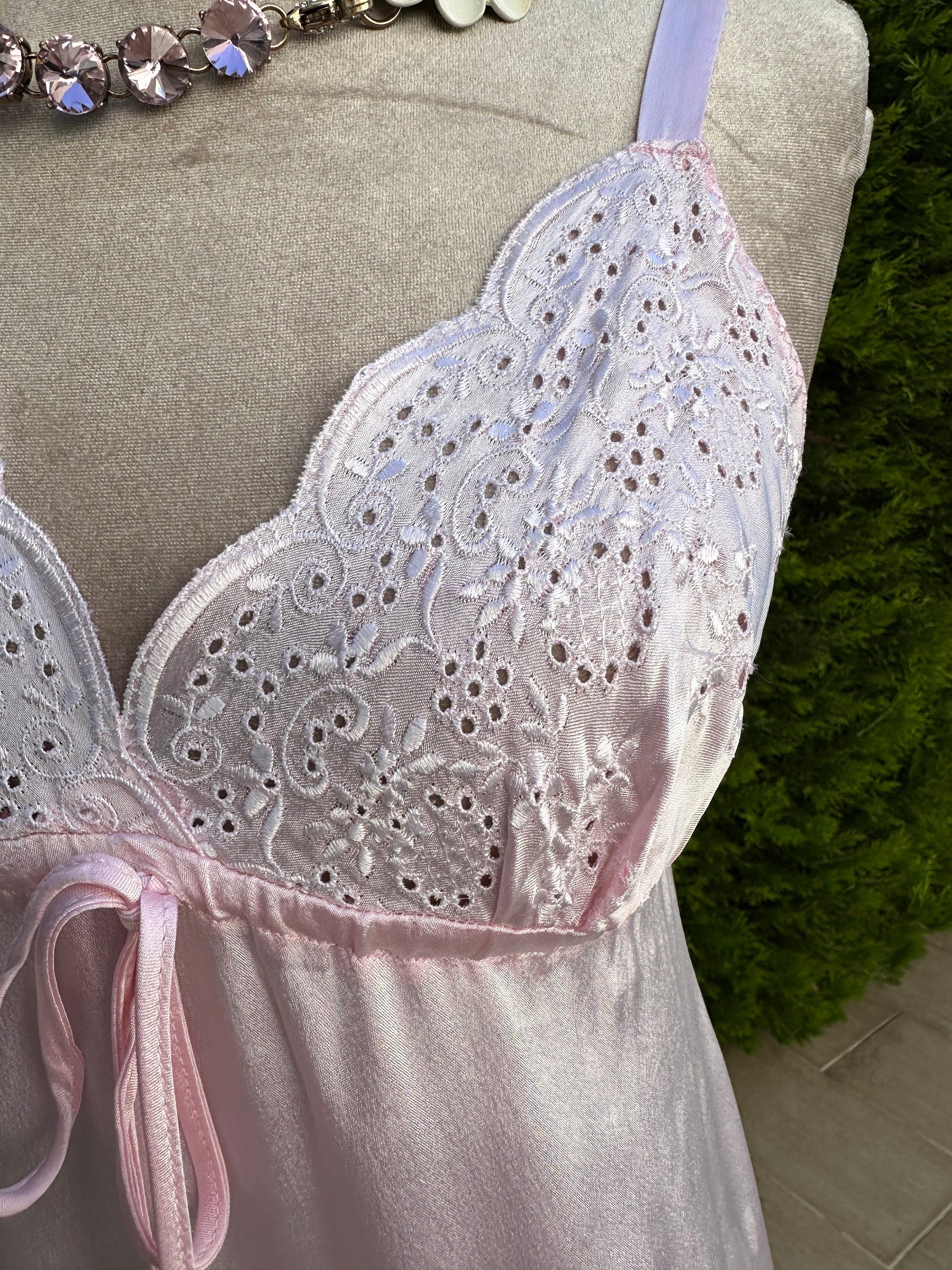 1970 Vintage long pink slip dress with embroidery