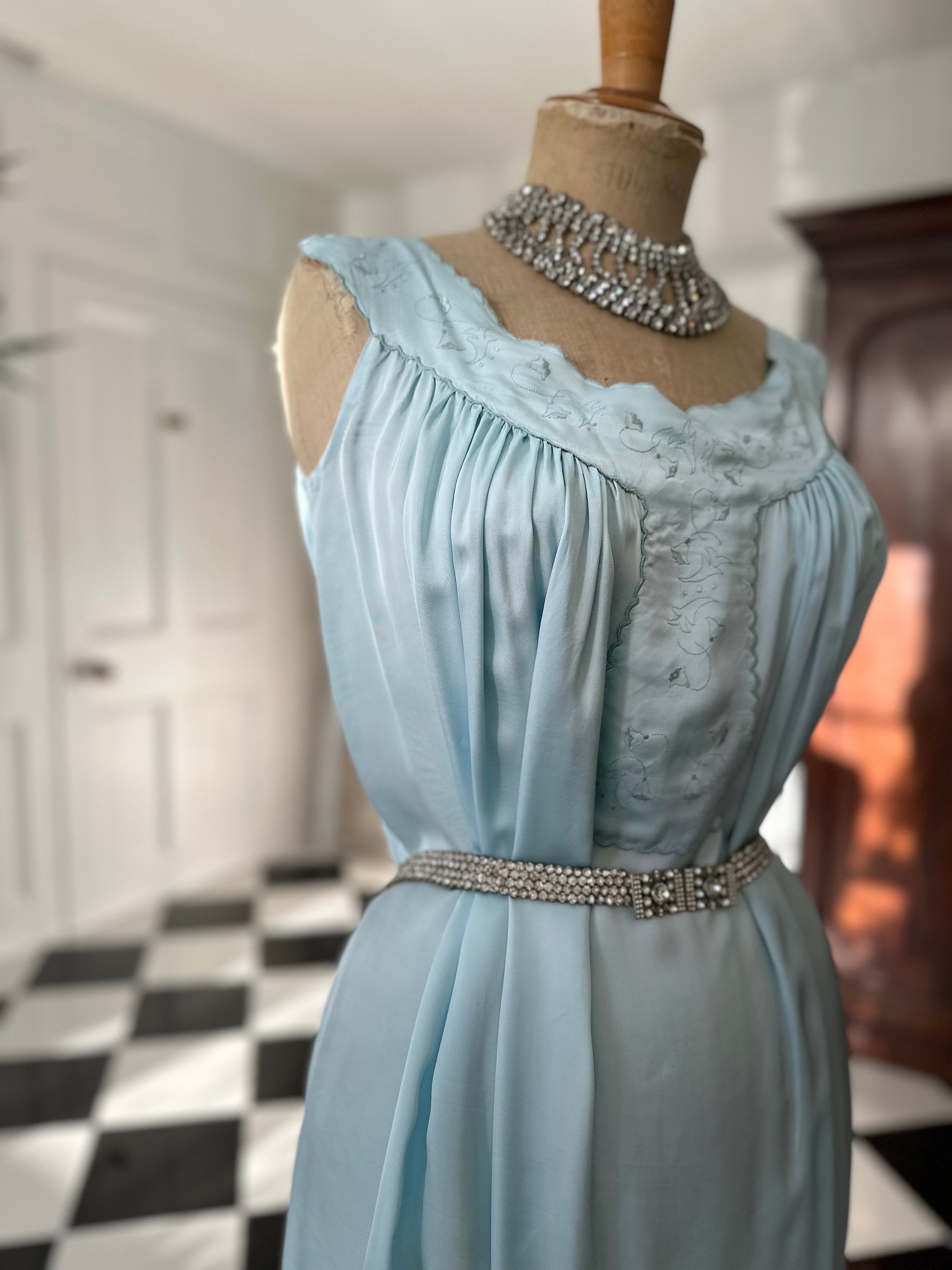 Vintage 1950s slip dress loose smock satin