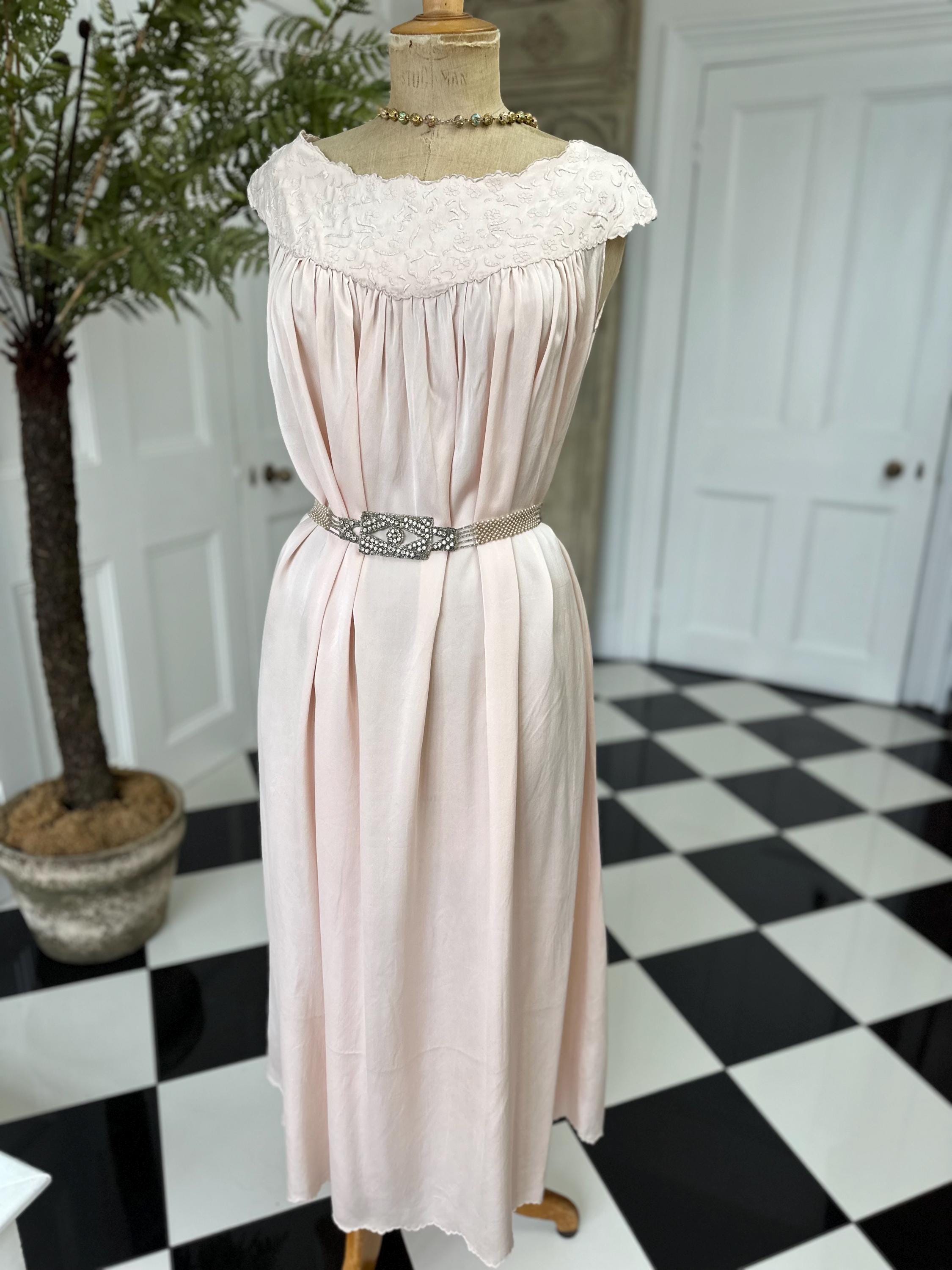 1940s pale lilac pink silk loose slip dress with boat neckline with  embroidery