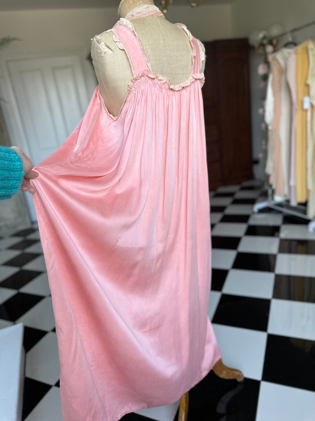 1940s Silk peach smock style peach slip
