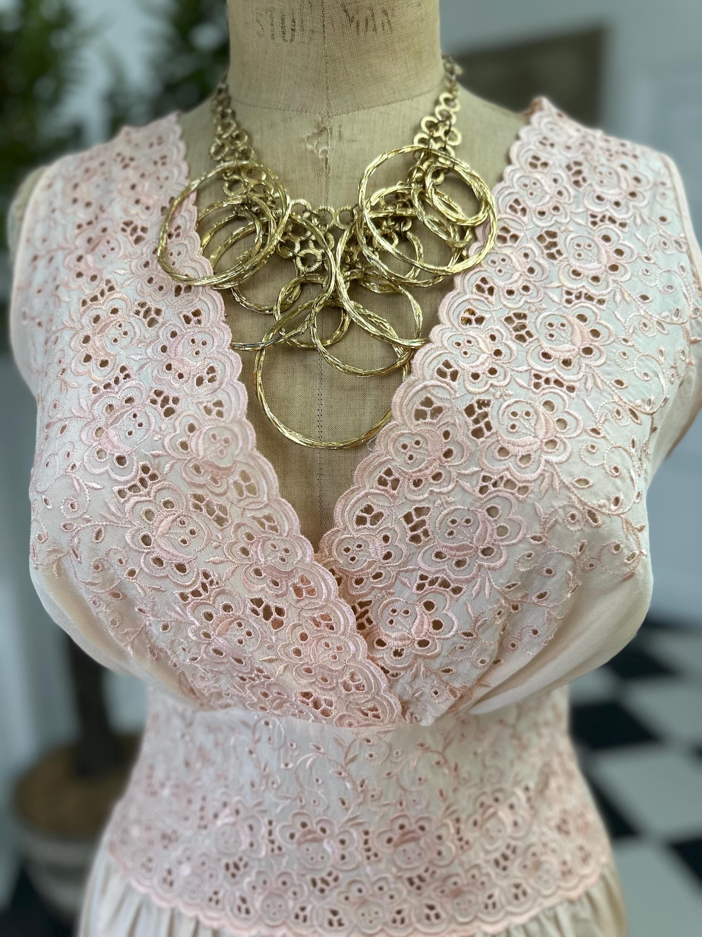 1940s 1950s Vintage romantic peach silky embroidery long slip