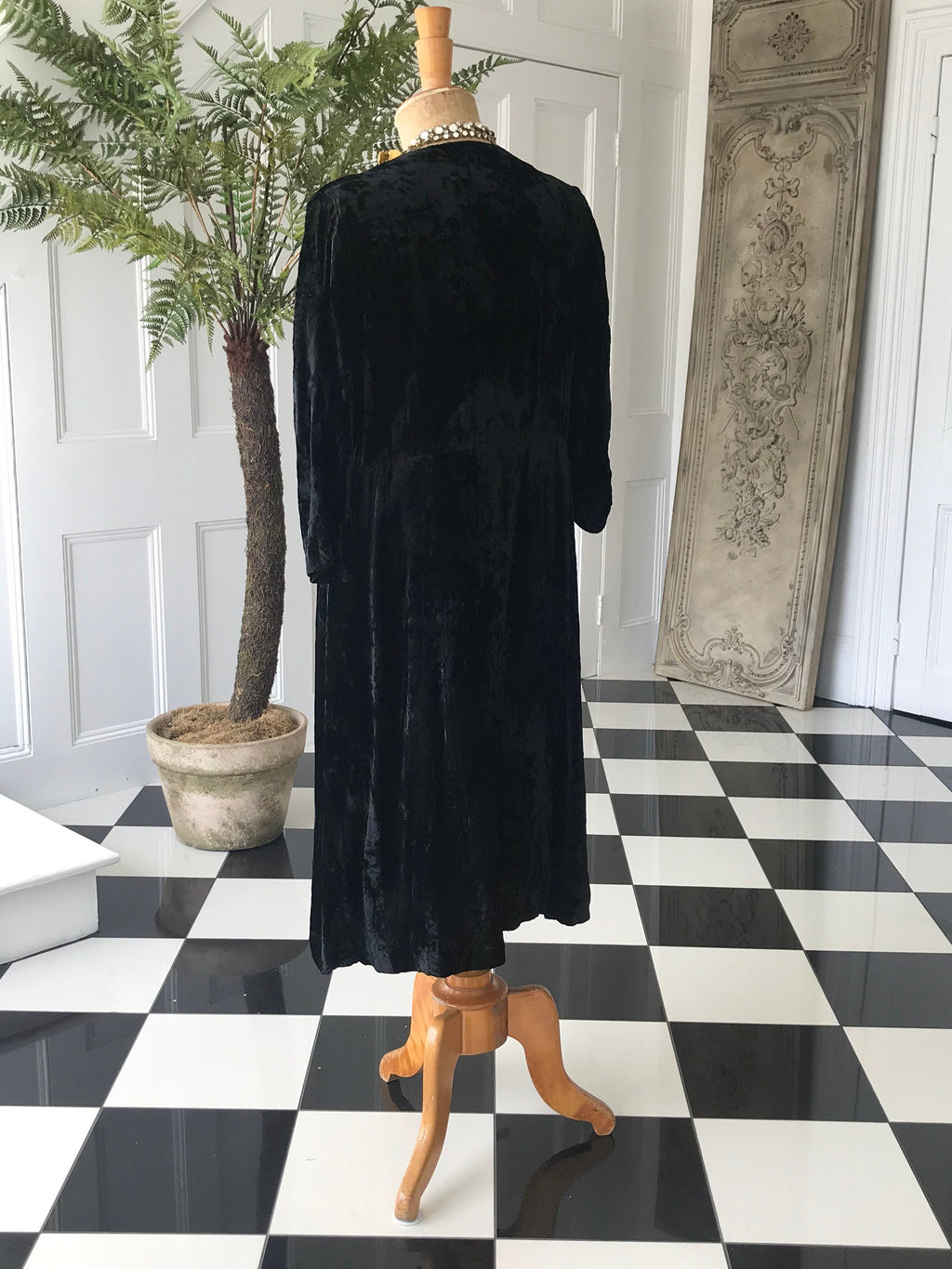 1930 1940s Black velvet dress with gold dress clip