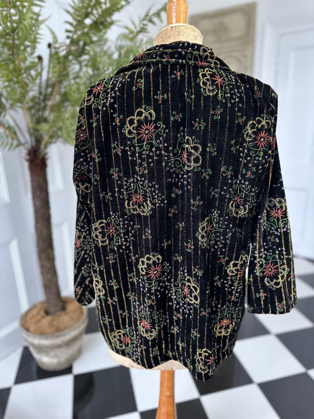 1970s box style velvet jacket blouse in gold thread floral embroidery