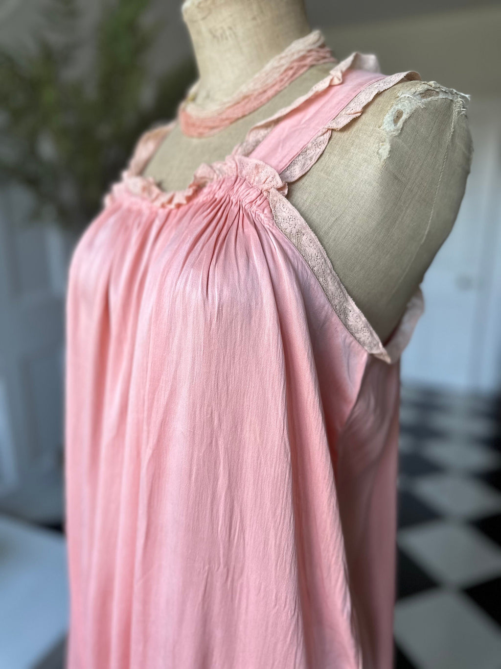 1940s Silk peach smock style peach slip