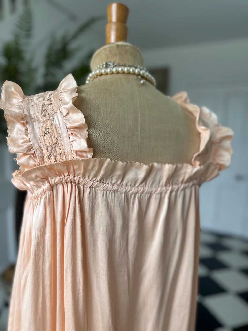 Vintage 1930s 40s  peach Silk smock slip dress hand embroidery and ruffle trimming