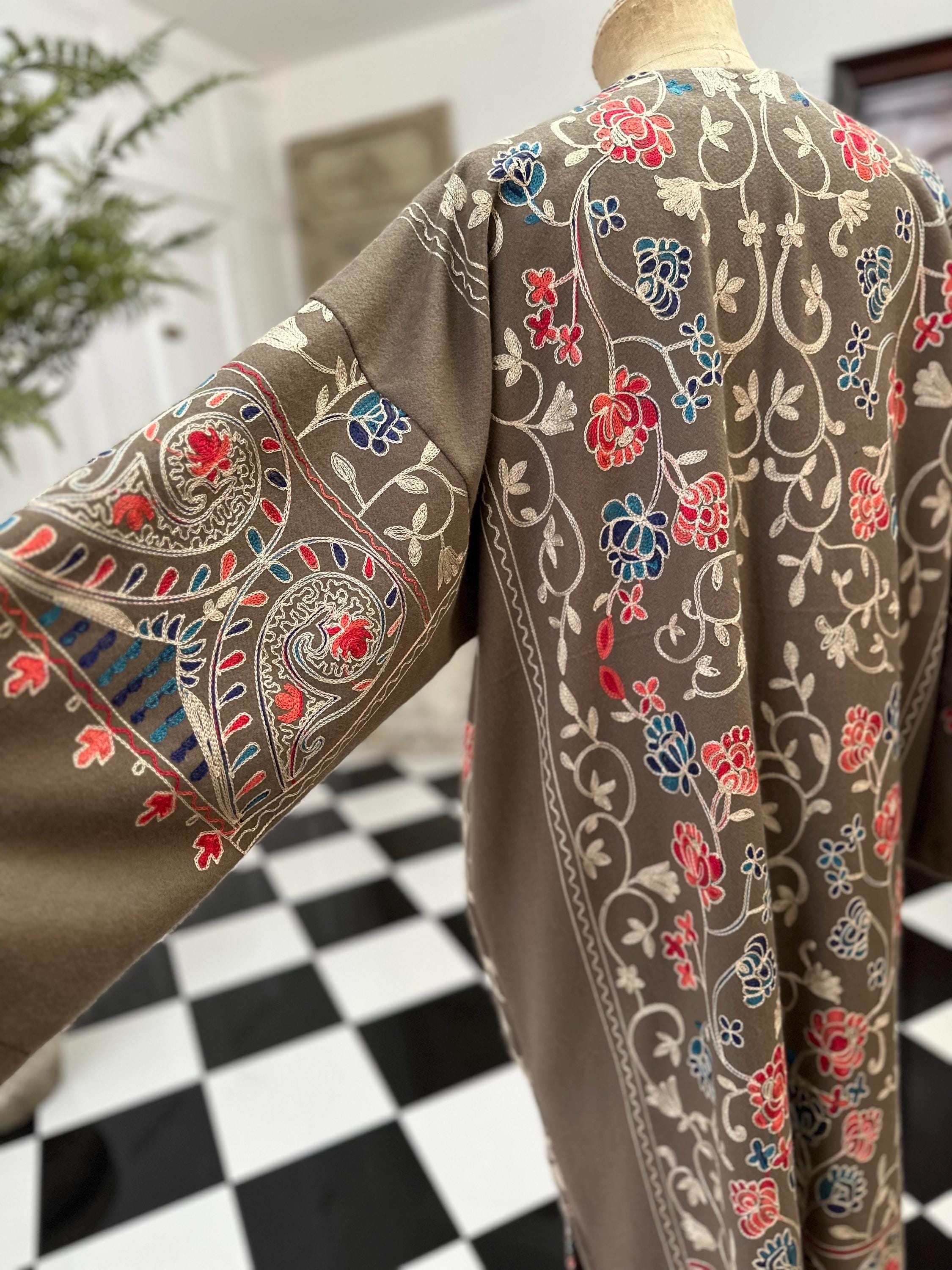 Vintage style long soft robe