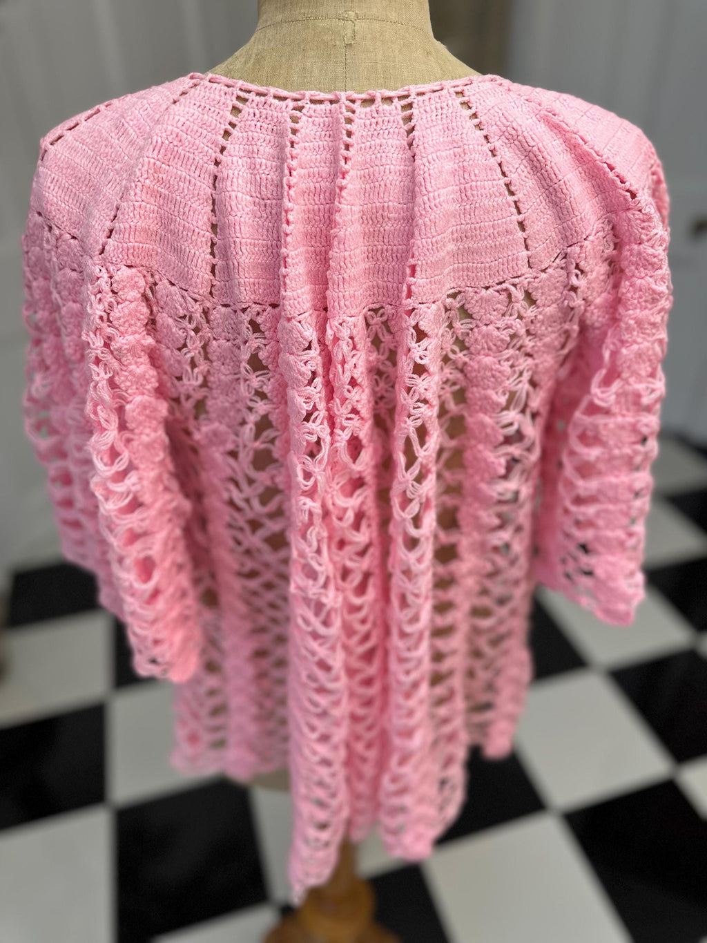 Vintage 1970s pink hand knitted cardigan