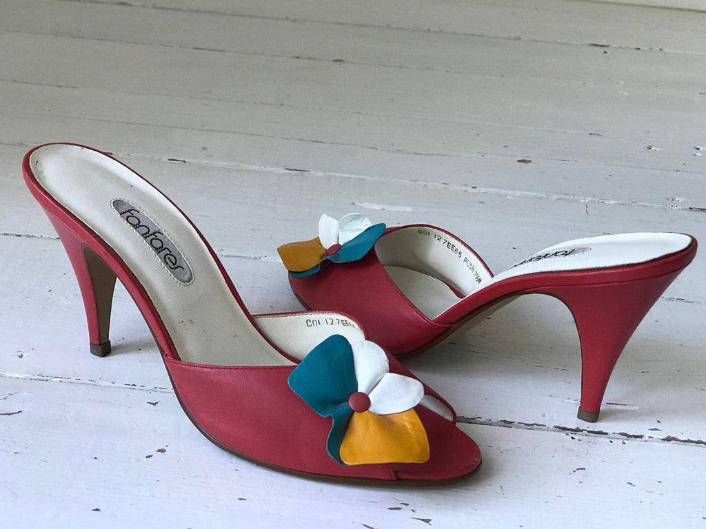 Vintage 70s Red Leather Heeled Slippers with 3D Flower - UK 4 (37)
