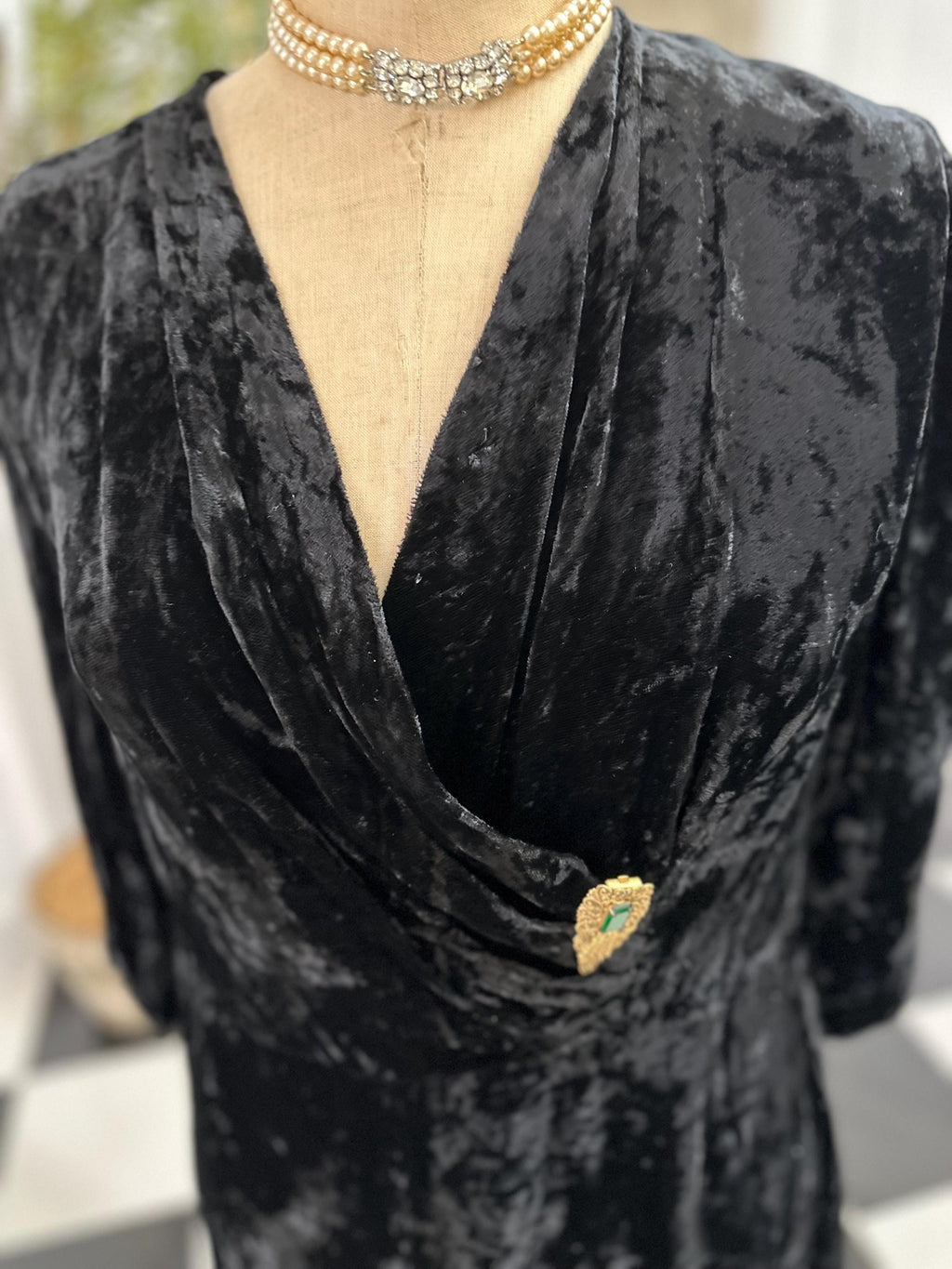 1930 1940s Black velvet dress with gold dress clip