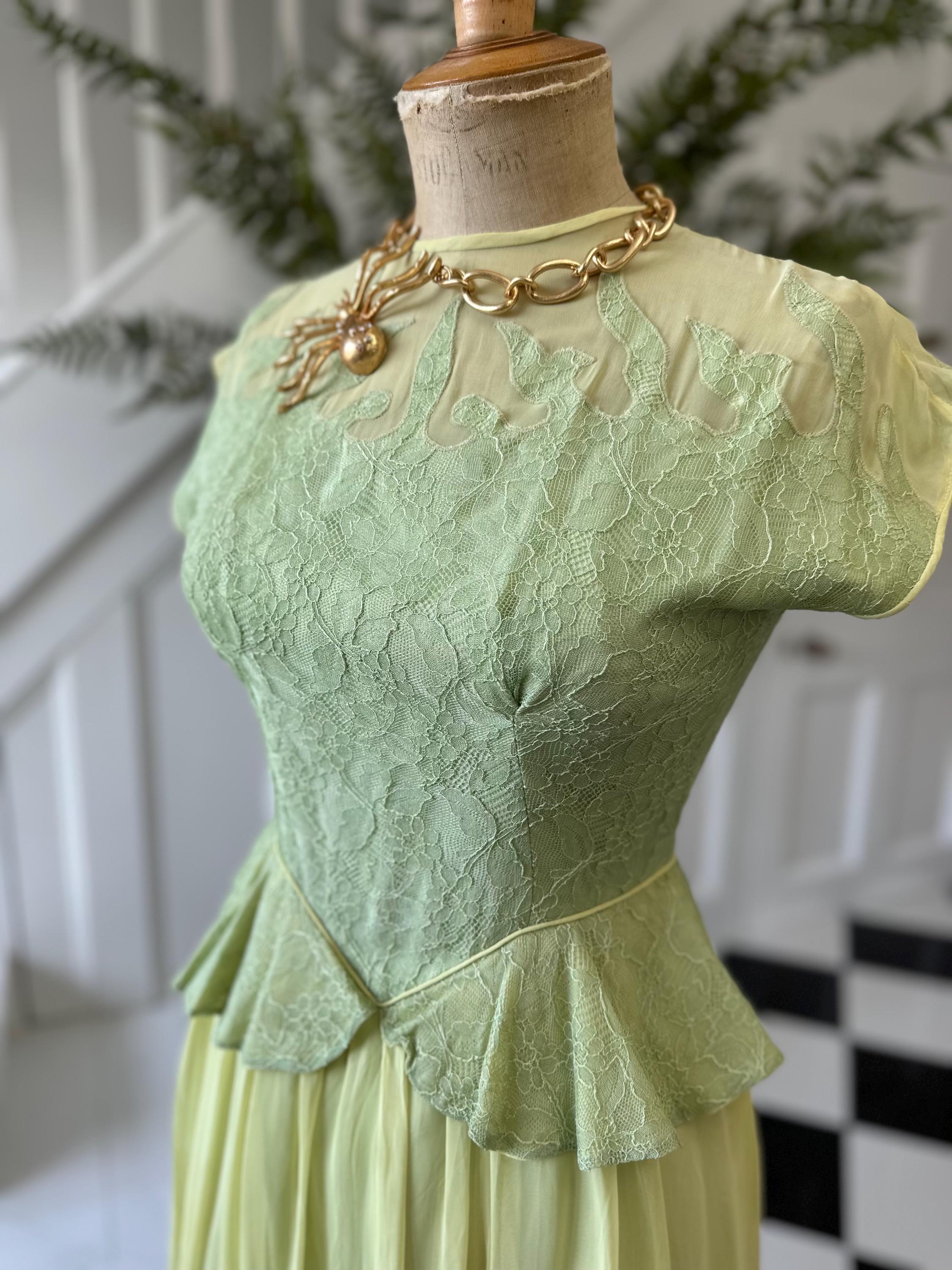 True 1940s Show Stopper Peplum Dress in chiffon and lace