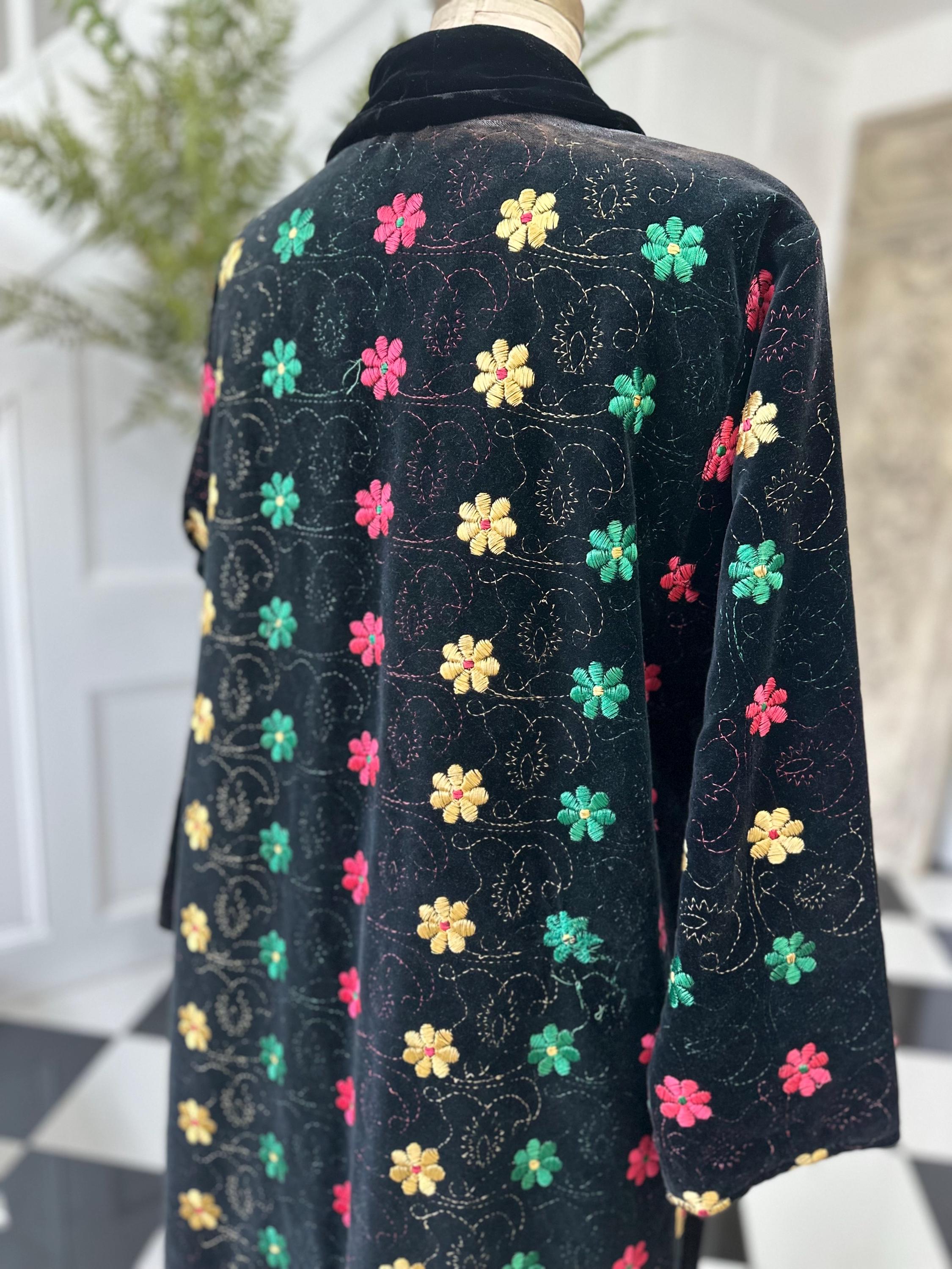 1950s black velvet kimono  house coat with silk embroidery coat