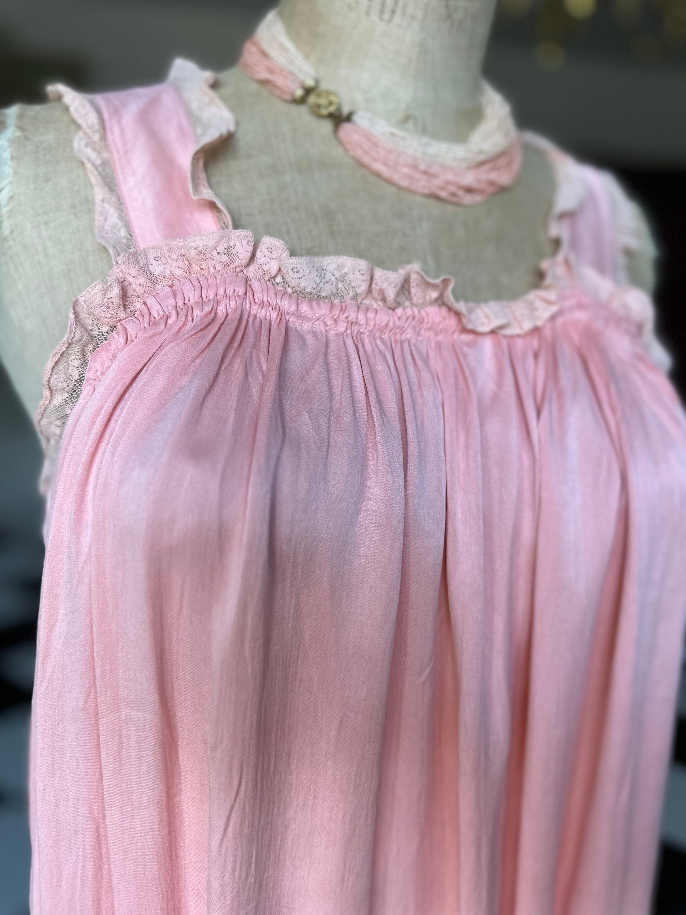 1940s Silk peach smock style peach slip