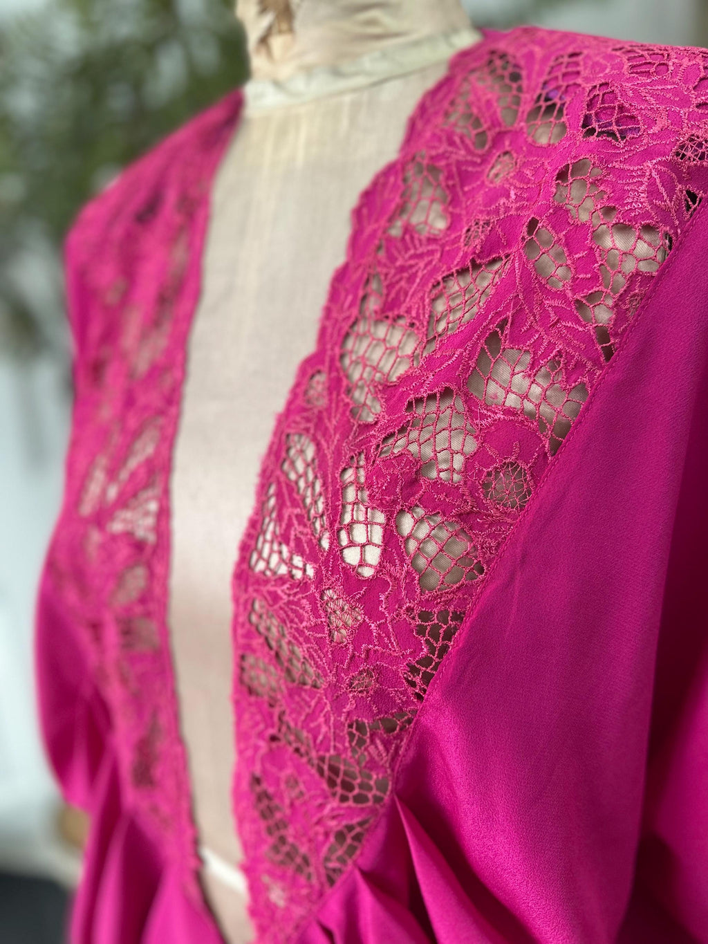 Vintage 1980s fuchsia lace trim bolero evening jacket