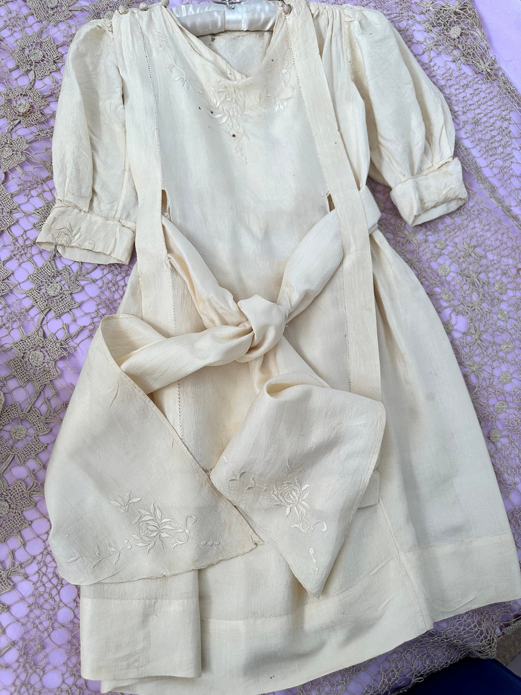 Edwardian 1910s silk little girls dress and bonnet