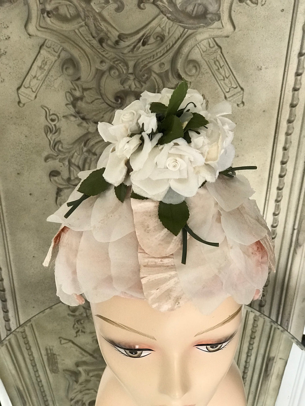 1950s 1960s unusual floral pillbox hat fascinator by Linda Farrell
