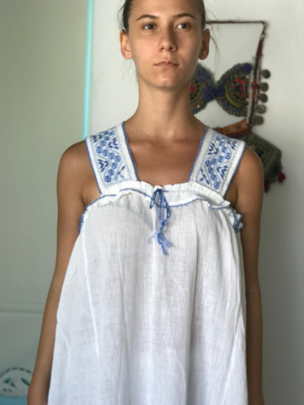 Vintage 1940s dress in hand loomed cotton with hand embroidery smock summer