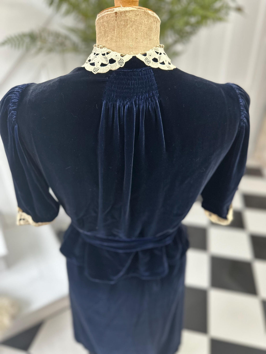 1940s Navy Silk Velvet Dress & Jacket Set – Peplum Waist, Lace Collar, Cocktail Outfit