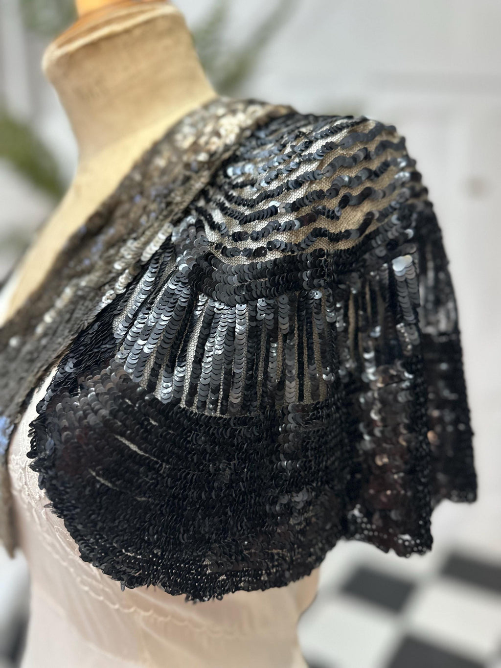 1920s Sequin black and gold shawl