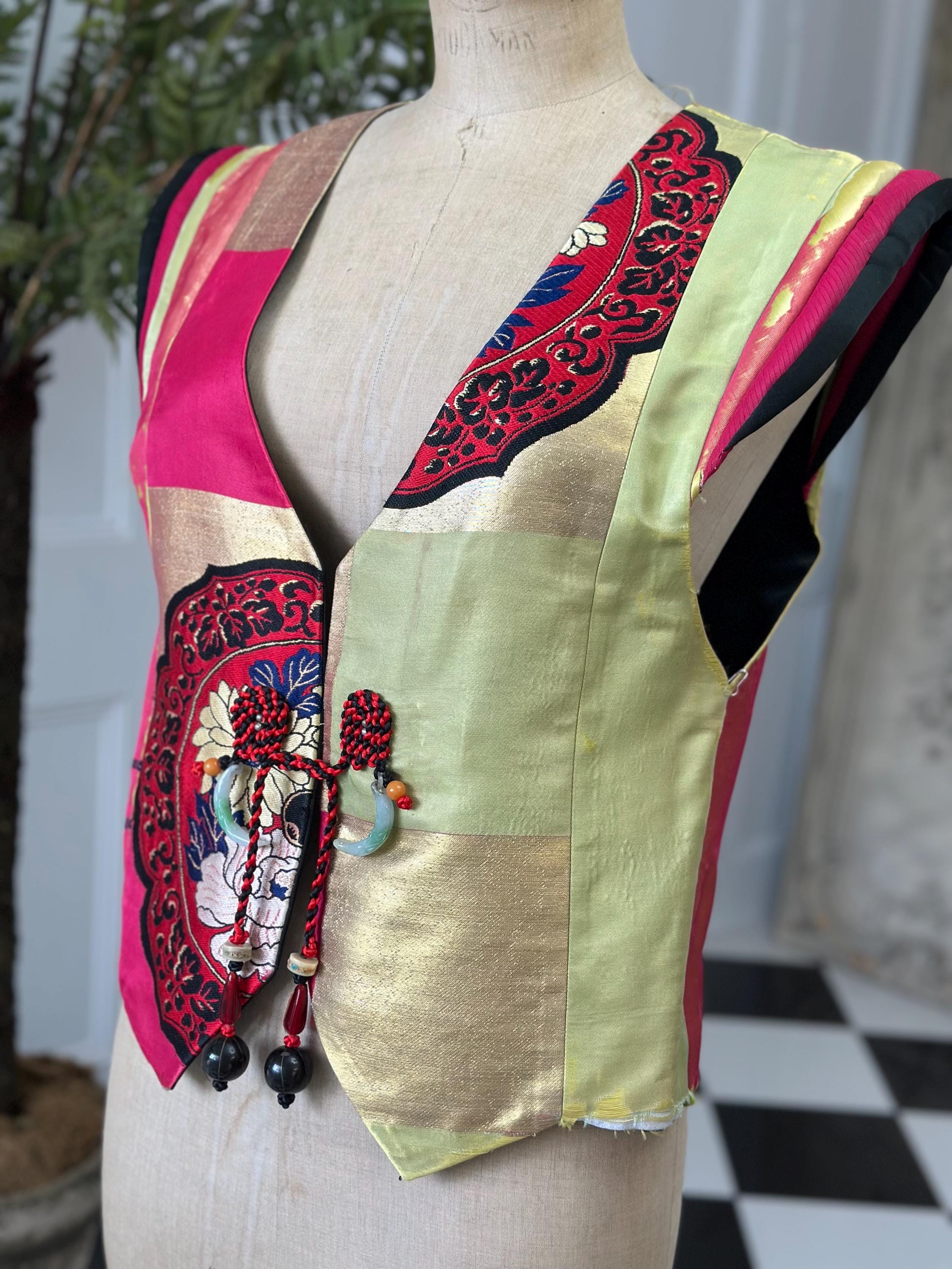 Vintage reversible  silk Japanese jacket waistcoat with jade stone
