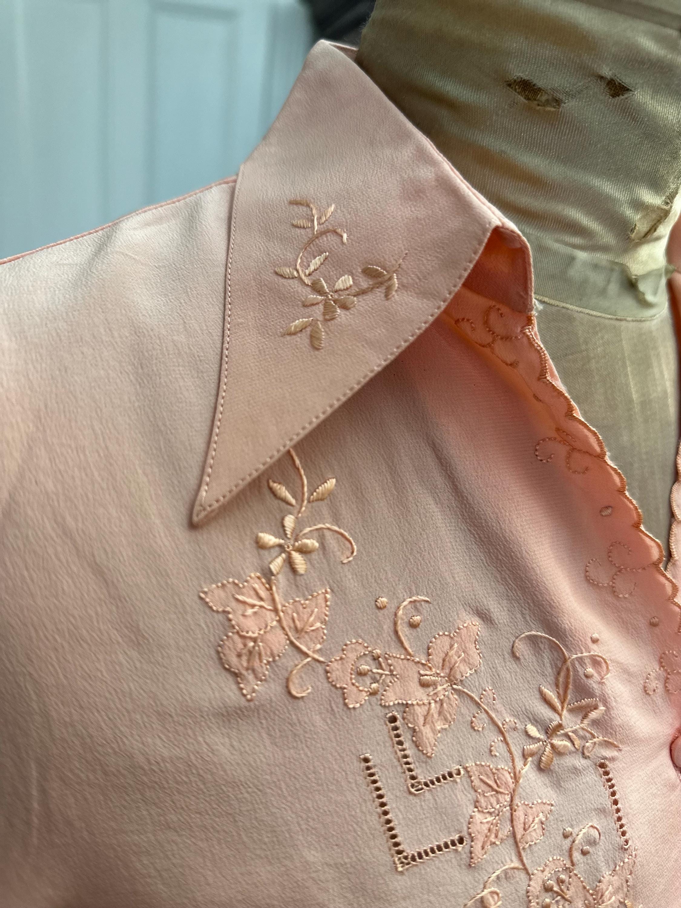 1940s Peachy pink silk blouse with hand embroidery details UK8