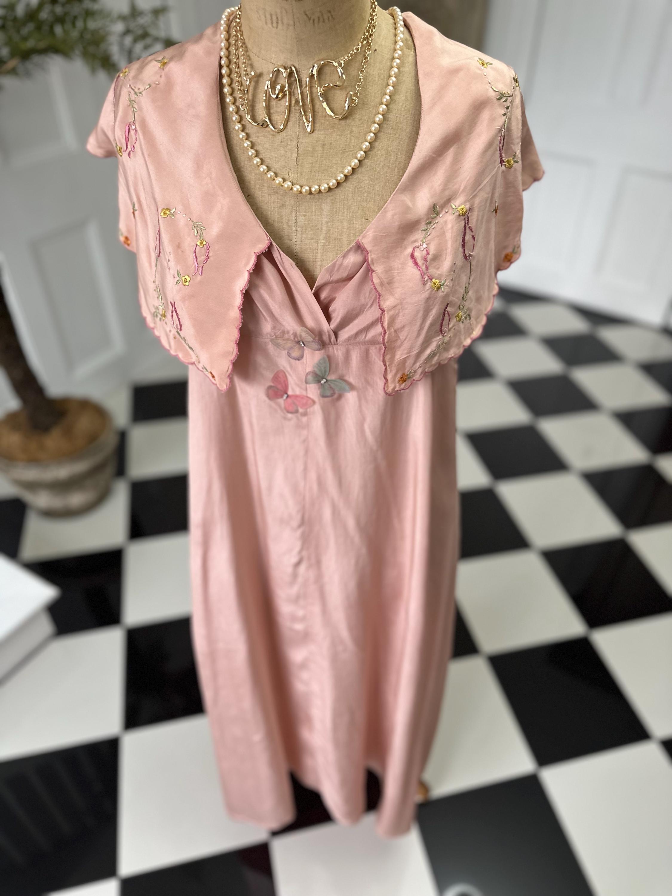 Rare 1940s Vintage dusky pink silk nightgown dress