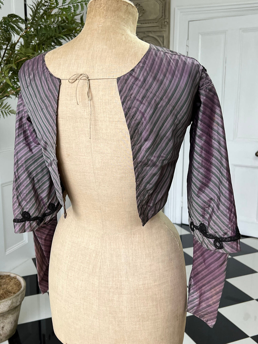 Antique 1850 1860s two tone purple silk bodice