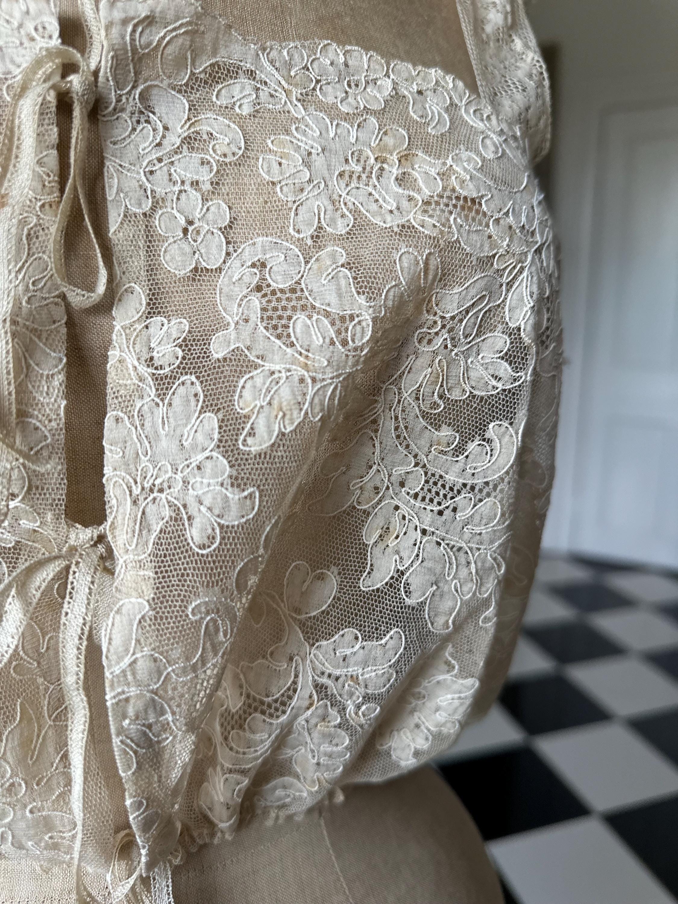 1930s beige lace camisole chemise corset cover