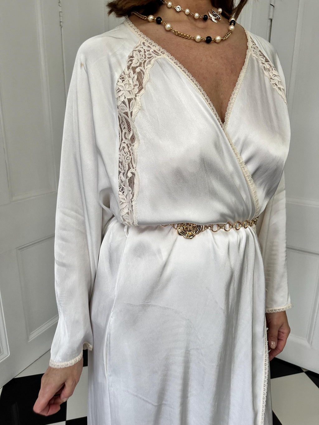 1970s vintage white satin wrap dress robe