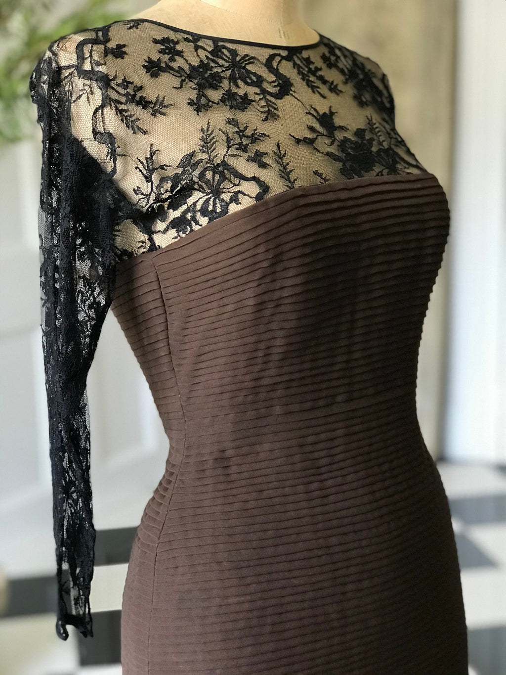 Designer 1980s Oscar de la Renta silk brown and black lace dress