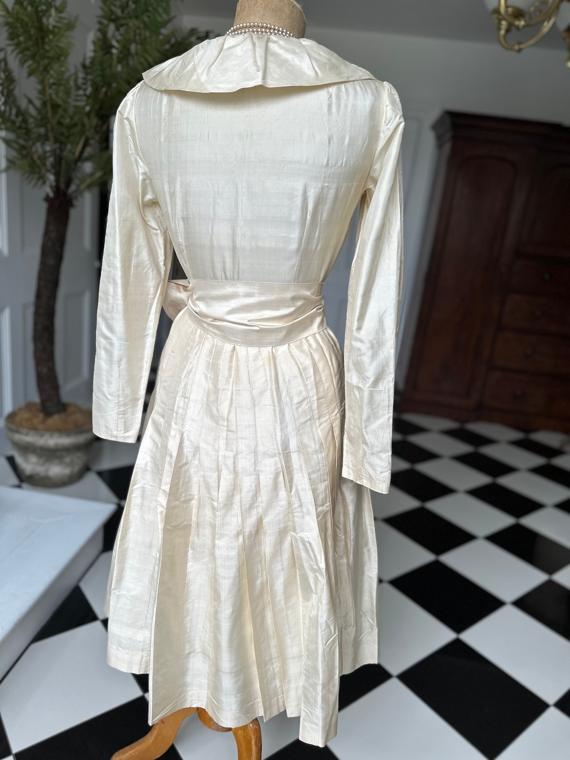 1970 Vintage Dupion silk dress long sleeve
