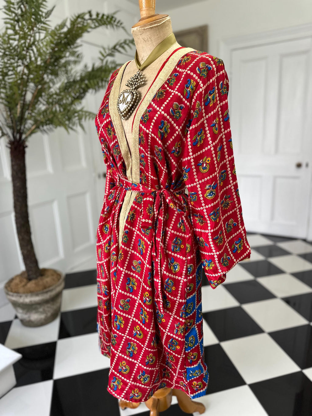 Vintage Silk Reversible Kimono: Upcycled Saree Fabric
