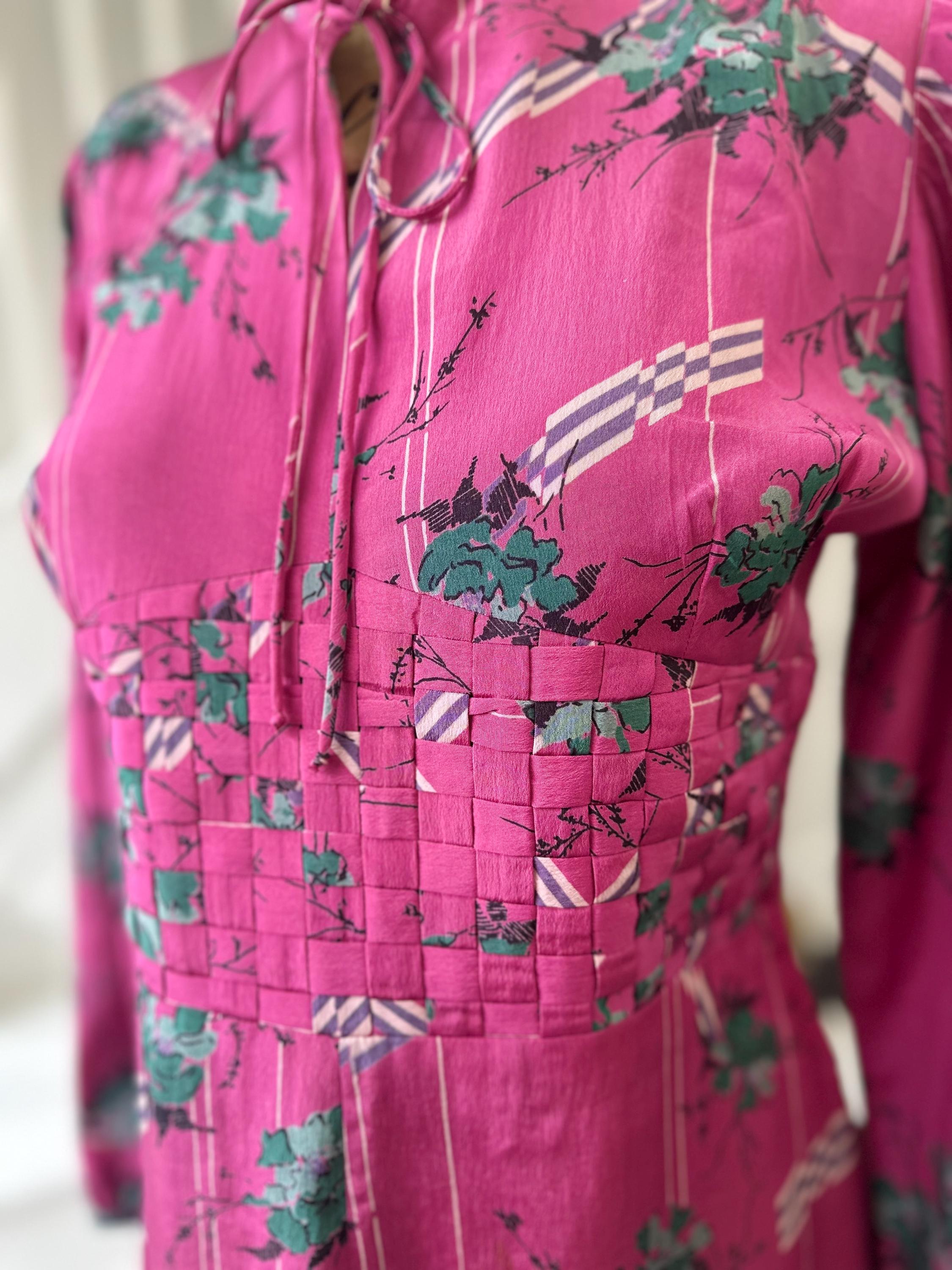 1970s vintage pink floral silk dress