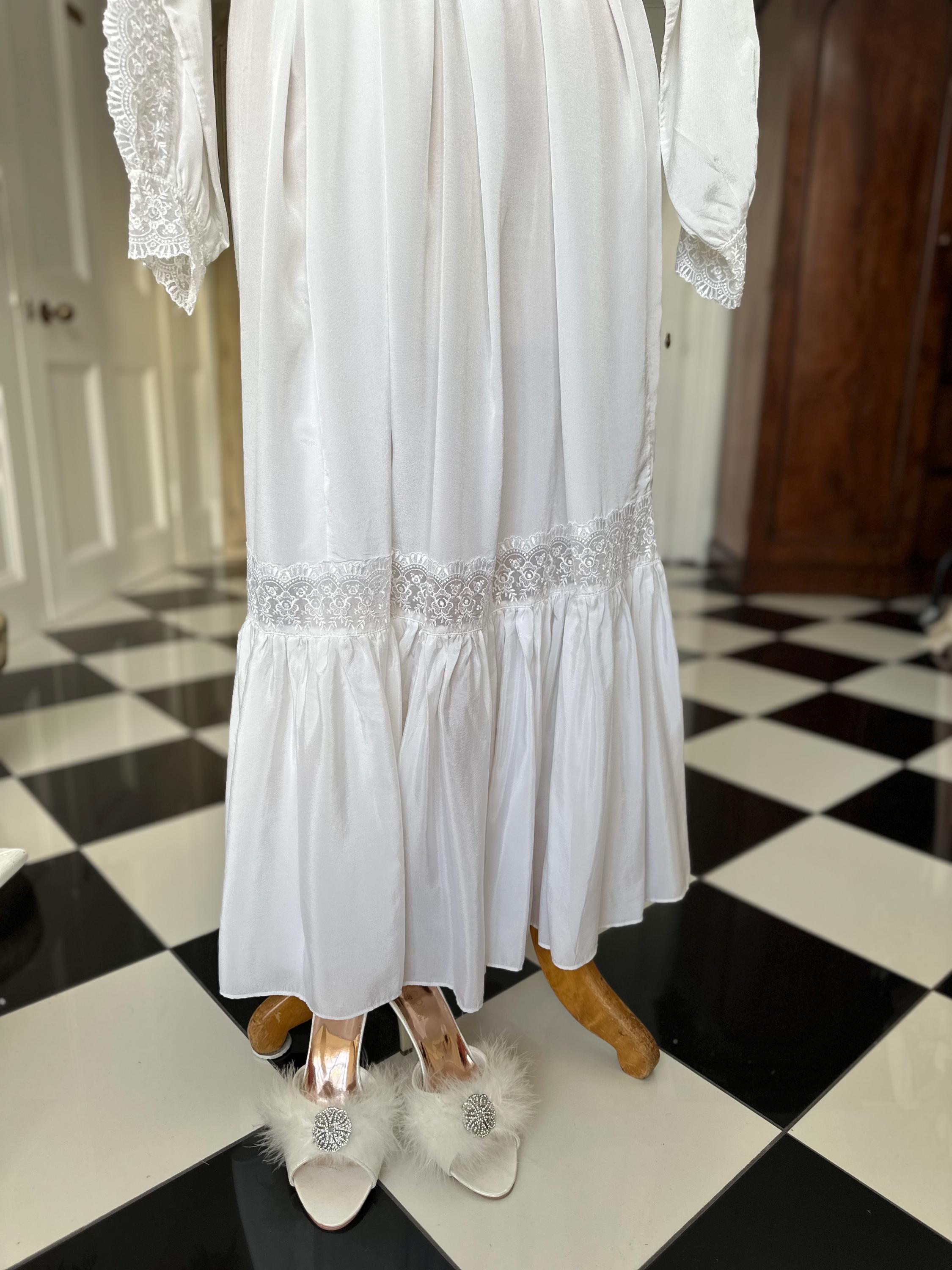 1970s Silky white long gown with lace details
