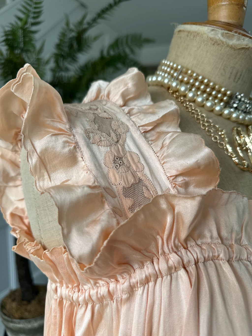 Vintage 1930s 40s  peach Silk smock slip dress hand embroidery and ruffle trimming