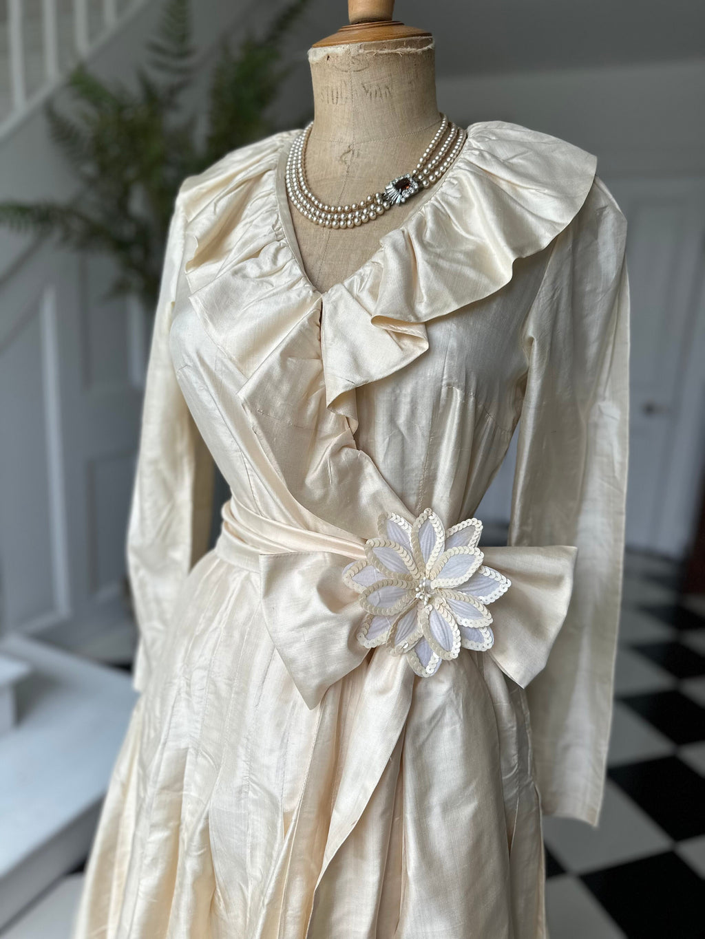 1970 Vintage Dupion silk dress long sleeve